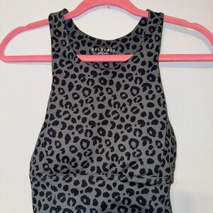 Athletic Racerback Tank Top l Built in Bra l Like New